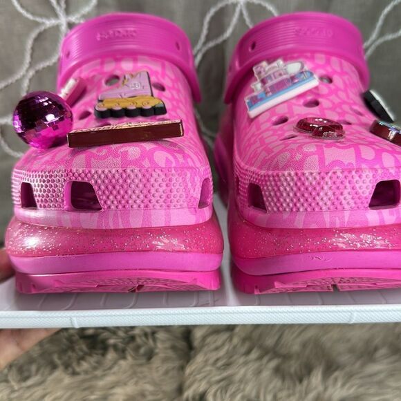 (S2) Crocs Barbie ClogsMovie MegaCrush, size 8 - Picture 3 of 11